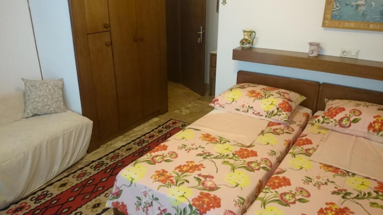 Bed And Breakfast Rib Brela Εξωτερικό φωτογραφία