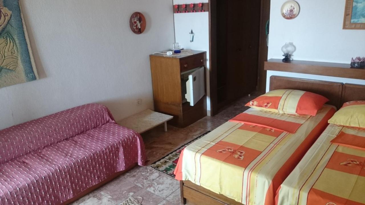 Bed And Breakfast Rib Brela Εξωτερικό φωτογραφία