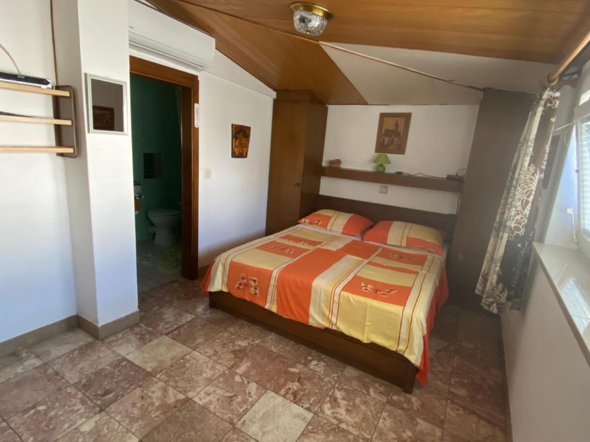 Bed And Breakfast Rib Brela Εξωτερικό φωτογραφία